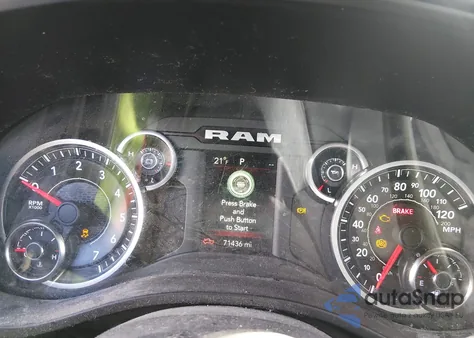 2020 Ram 1500 Big Horn 4X4 6'4 Box z USA, uszkodzony, nr VIN 1C6SRFBT8LN224219